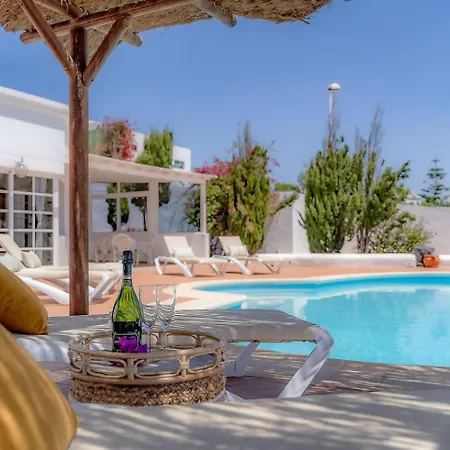 Amazing 3 Bedroom Ocean View With Pool Tías