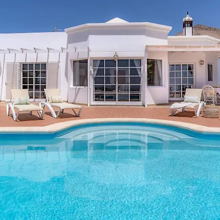 Amazing 3 Bedroom Ocean View With Pool Holiday home Tias