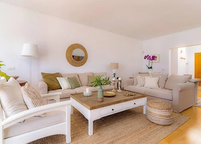 Amazing 3 Bedroom Ocean View With Pool