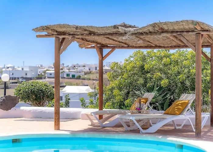 Amazing 3 Bedroom Ocean View With Pool Tatil Evi