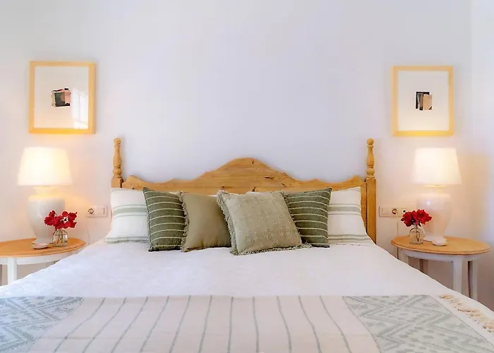 Tatil Evi Amazing 3 Bedroom Ocean View With Pool